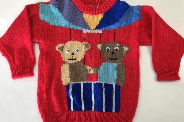 Hand-knit Sweater, teddy bears in balloon, red